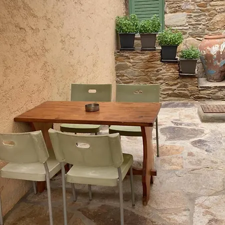 A For 3 Guests With Kitchen 이오스 코라